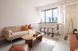 The Riverwalk / Riverwalk Apartments (D1), Apartment #578108131